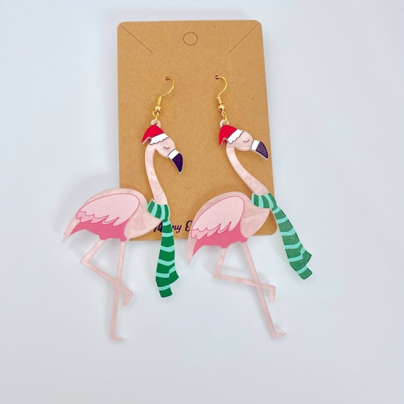 Christmas Flamingo earrings NWT - Picture 1 of 8